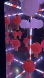Recorrido real de una Cabina personalizada con decoración y luces RGB