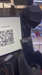 Demostración real de cómo escanear el QR para recibir una foto de Cabina